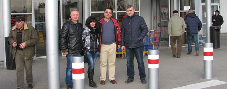 Членове на "Пчела Добрич" проучиха цените на захарта в Румъния (СНИМКИ)
